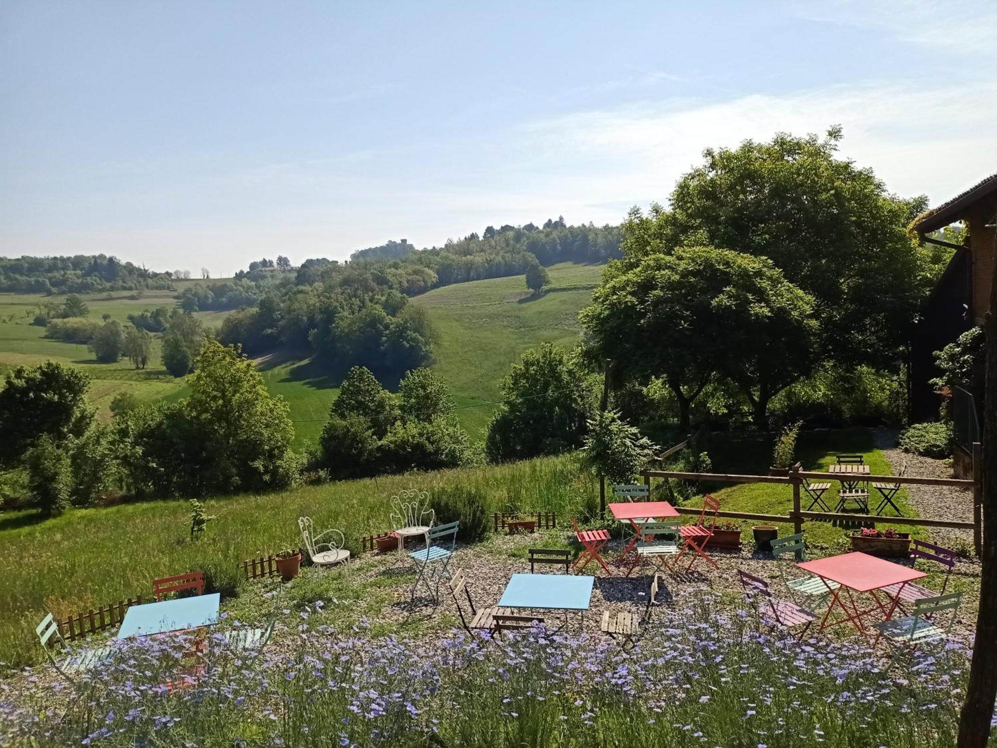 I Conti Della Serva Cinzano Екстериор снимка